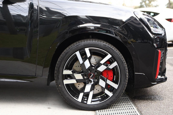 2026 MINI Countryman U25 JCW Favoured SUV image 19