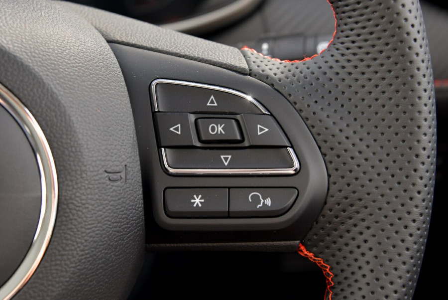 2024 MG ZST S13 Essence SUV Image 11