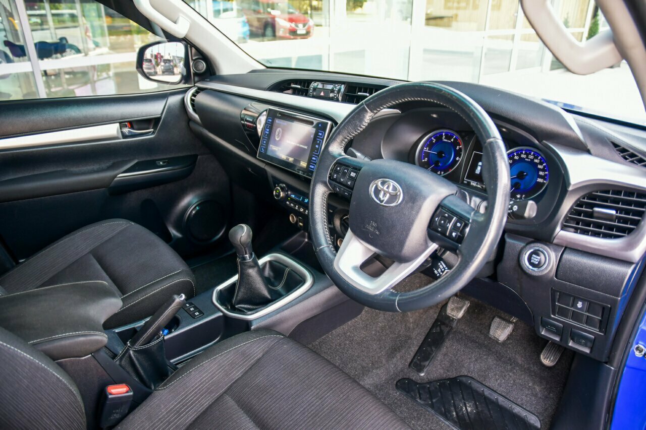 2017 Toyota Hilux GUN126R SR5 Double Cab Ute Image 20