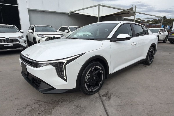 2025 Kia K4 CL4m Sport Sedan Image 9