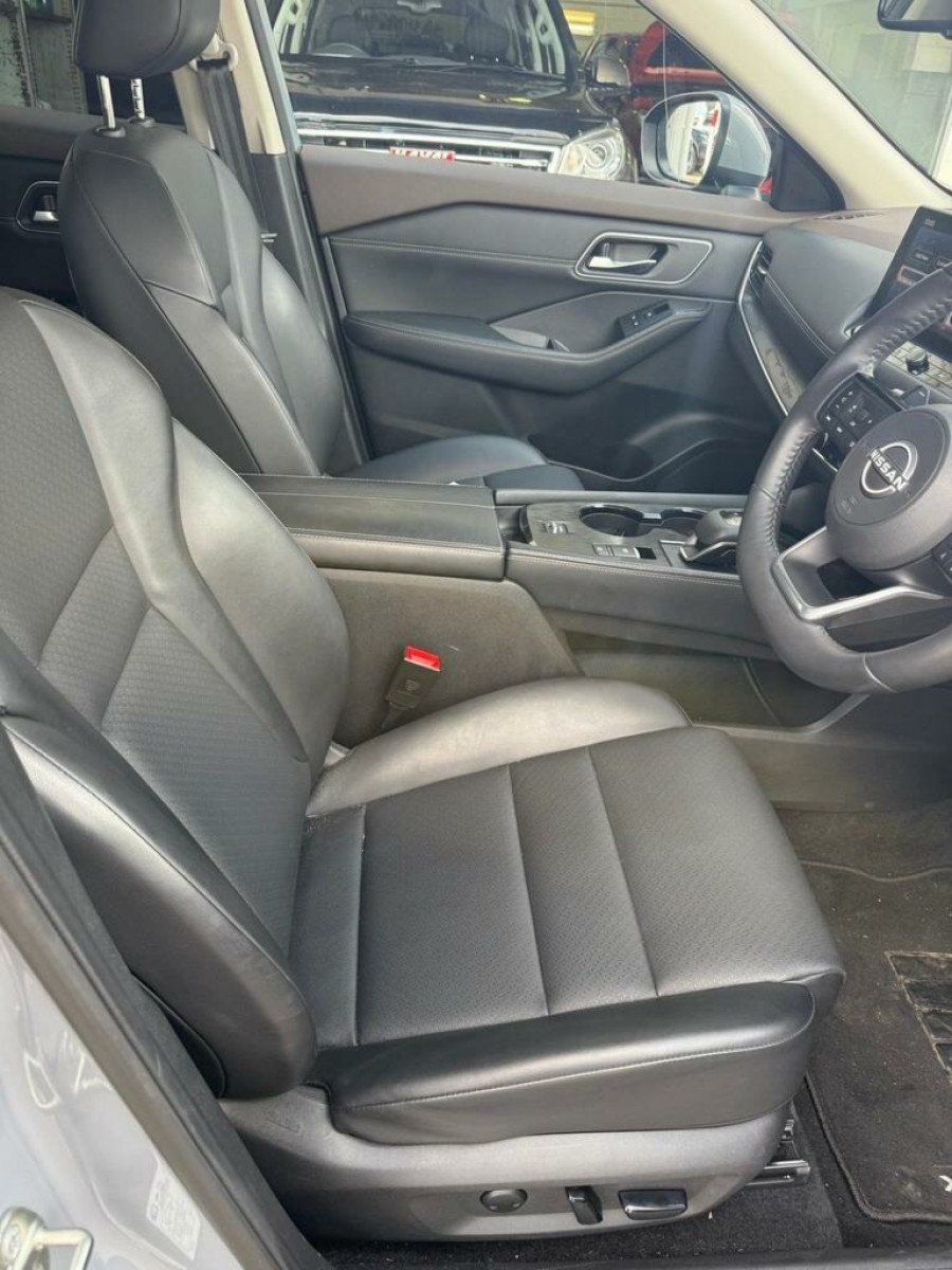 2025 Nissan X-Trail T33 ST-L SUV Image 13