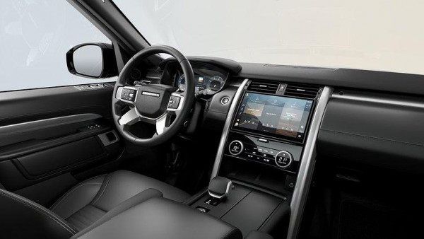 2025 Land Rover Discovery Series 5 D350 Dynamic SE SUV image 4