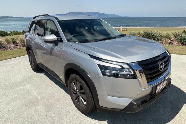 2024 Nissan Pathfinder R53 ST-L SUV Image 1