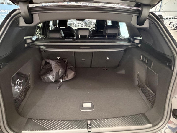 2026 BMW X3 G45 30e xDrive SUV image 7
