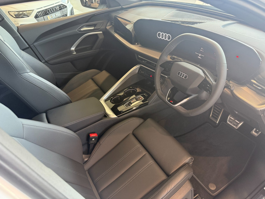 2025 Audi Q5 FY TDI Sport SUV Image 9