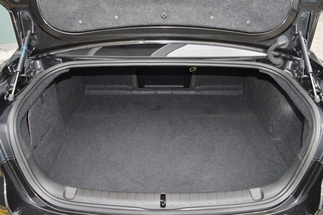 2016 Holden Commodore SS V Redline 20 of 31