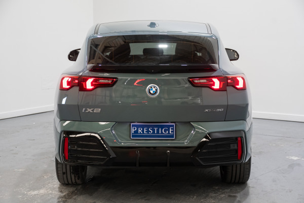 2024 BMW iX2 xDrive30 M Sport SUV image 10