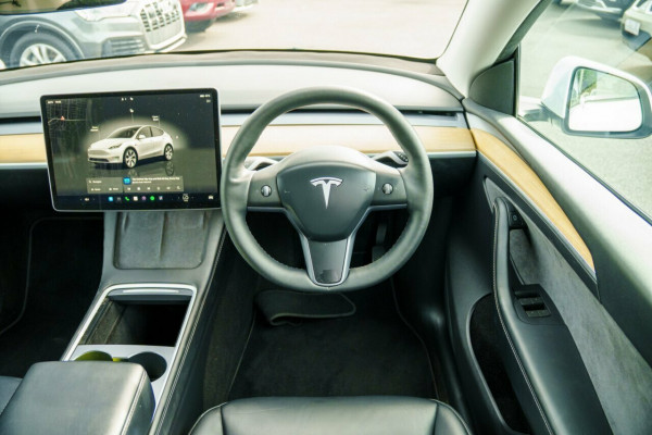 2023 Tesla Model Y  Rear-Wheel Drive Wagon Image 10