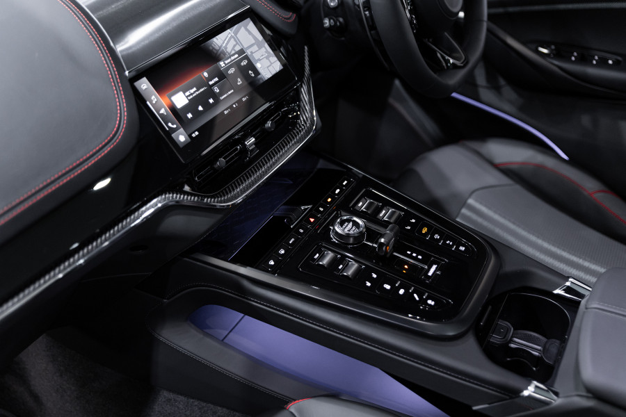 2025 Aston Martin DBX Wagon Image 54