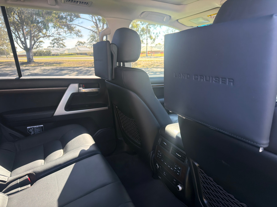 2018 Toyota LandCruiser 5450790G0 Sahara Wagon Image 8