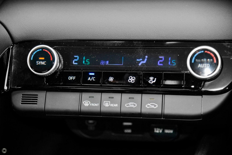 2026 Hyundai i30 CN7.V4 Hybrid Sedan Image 14