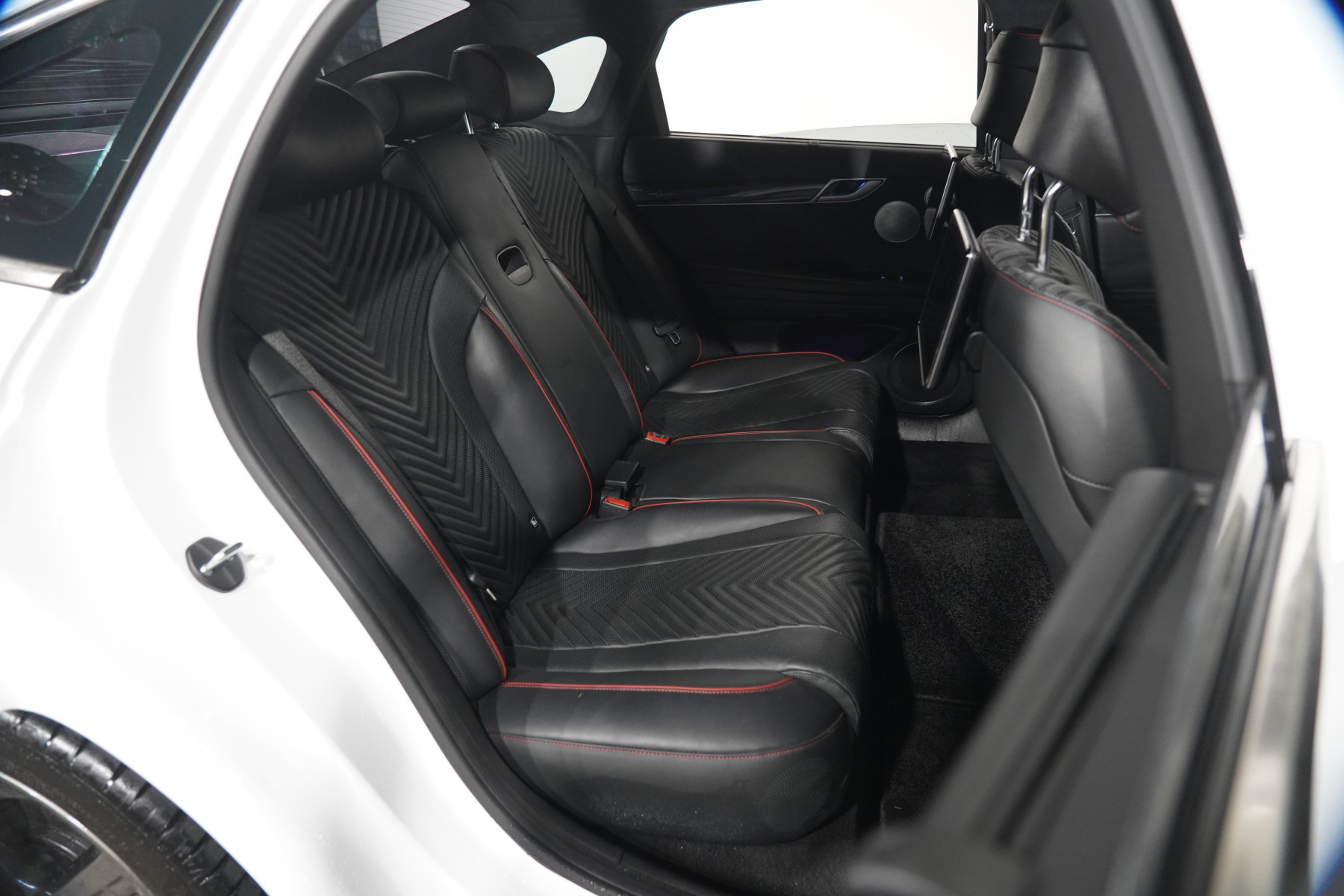 2022 Genesis G80 3.5t Awd Sedan Image 31