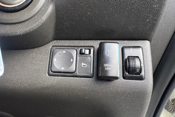 2012 Nissan Navara D40 Series 6 ST Ute Image 23