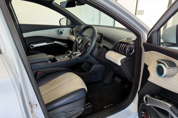 2022 BYD Atto 3 Standard SUV Image 5