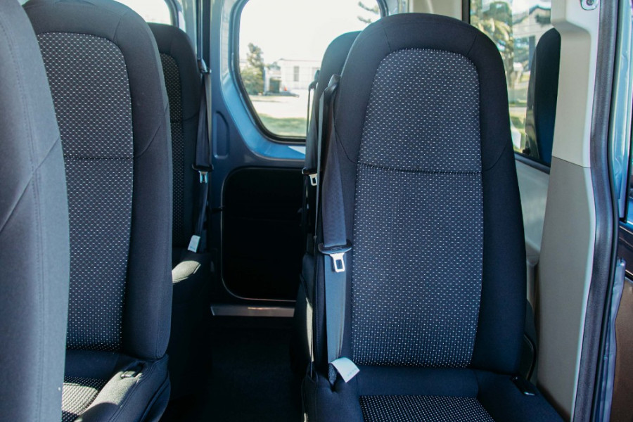 2024 LDV Deliver 9  11-Seat Bus Image 24
