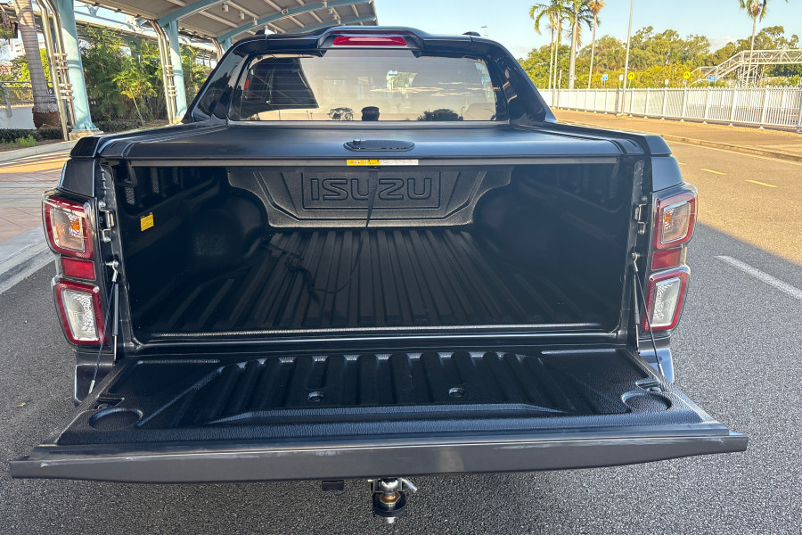 2023 Isuzu D-MAX RG X-TERRAIN Ute Image 11