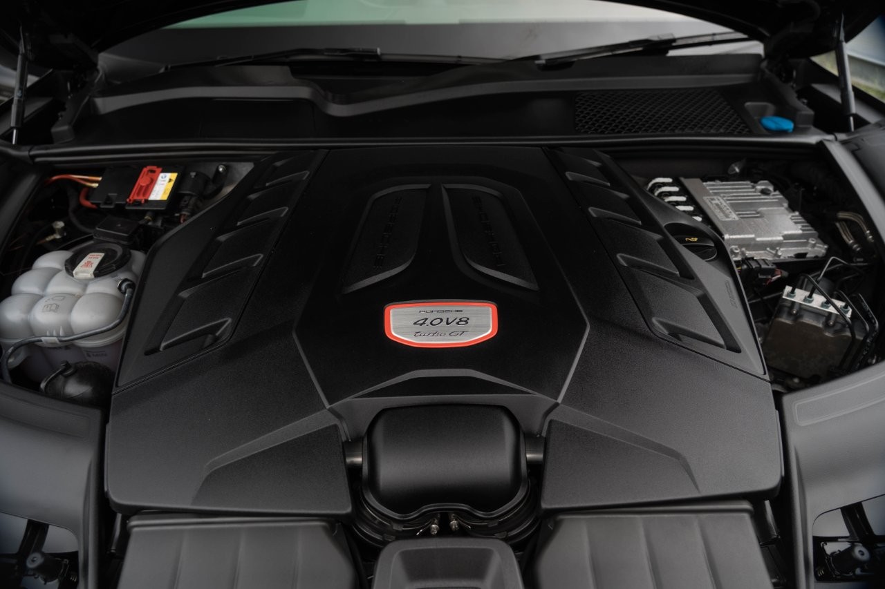 2022 Porsche Cayenne Turbo GT Coupe Image 18