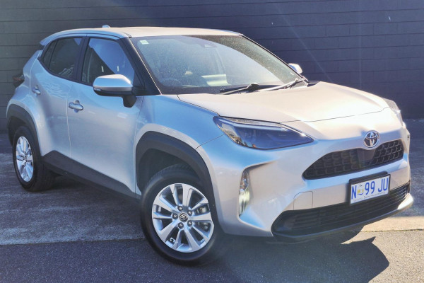 2023 Toyota Yaris Cross MXPB10R GX SUV Image 1