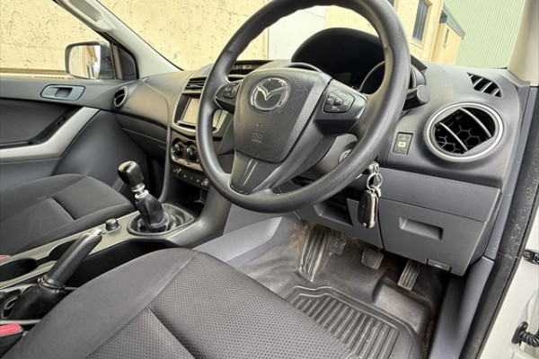 2018 Mazda BT-50 UR XT Cab Chassis Image 10