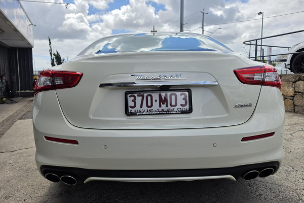 2020 Maserati Ghibli M157 GranLusso Sedan Image 10