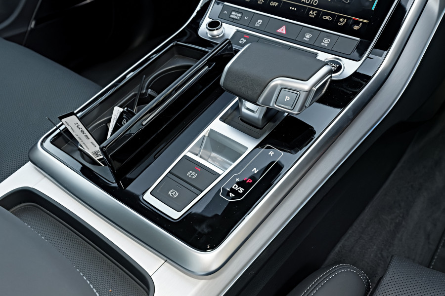2026 Audi Q7 4M TFSI 250kW S line SUV