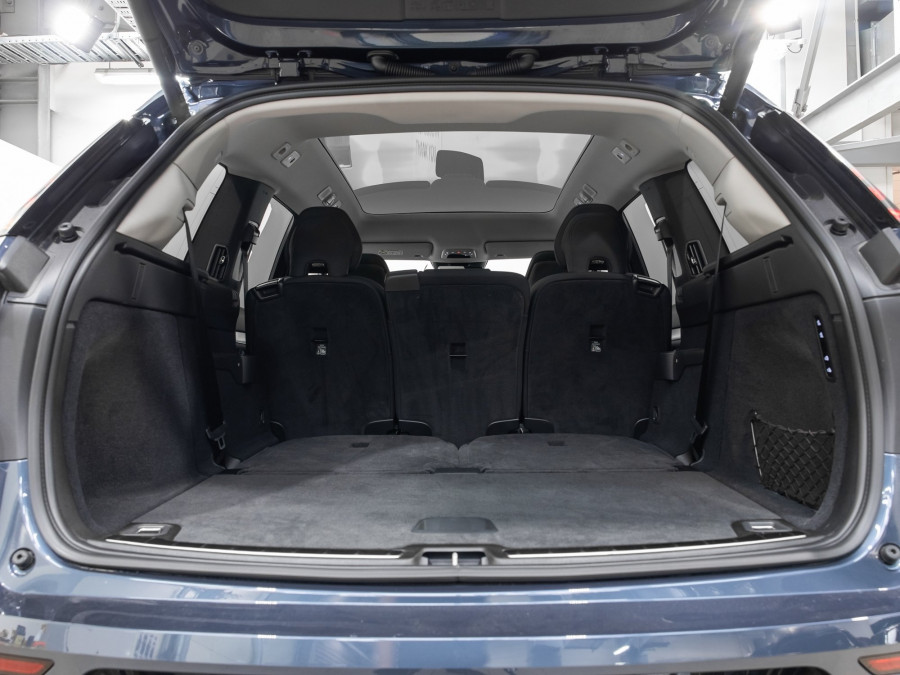 2026 Volvo EX90 No Series Ultra Twin Motor Performance SUV Image 8