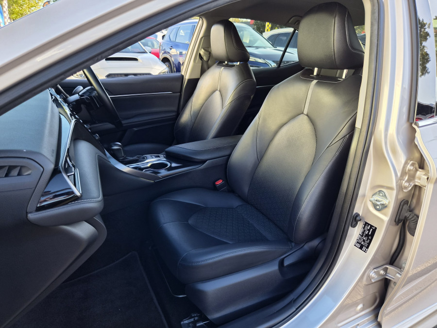 2020 Toyota Camry AXVH71R SX Sedan Image 12