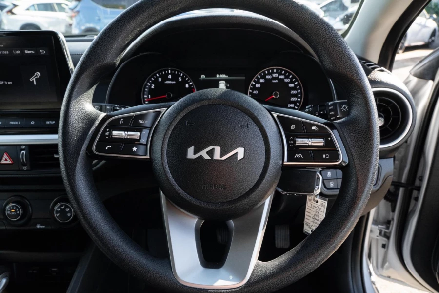 2024 Kia Cerato BD S Hatch Image 15