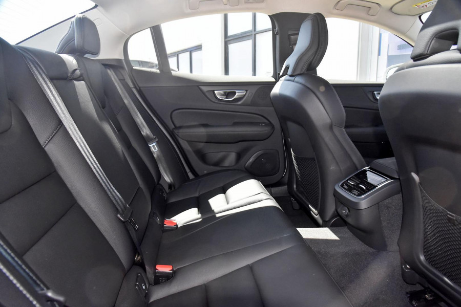2024 MY25 Volvo S60  Ultra B5 Bright Sedan Image 16