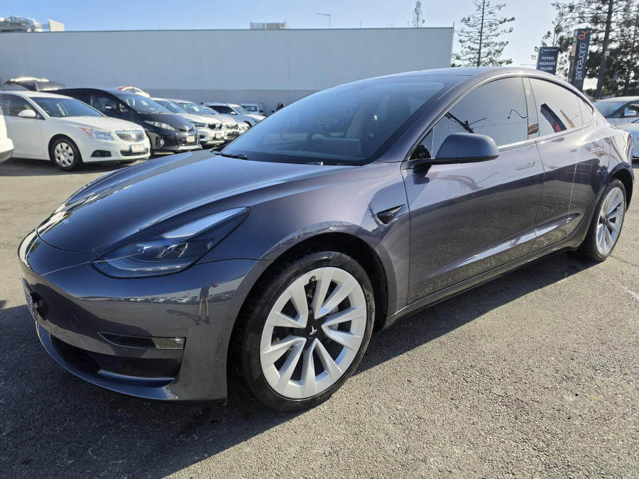 2021 Tesla Model 3  Long Range Sedan Image 3