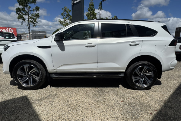 2026 Isuzu MU-X RJ LS-T SUV Image 6