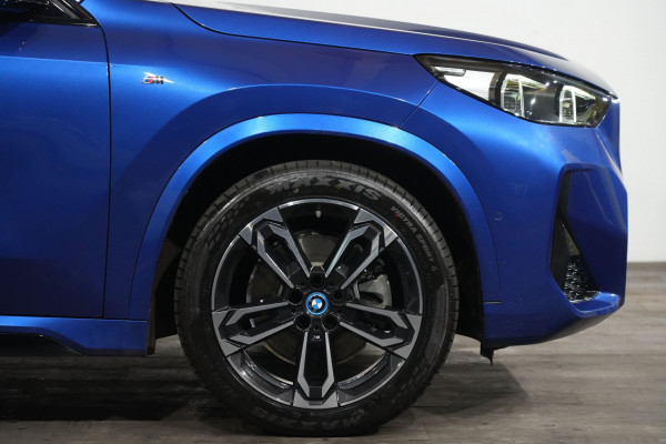 2024 BMW iX1 xDrive30 M Sport SUV Image 5