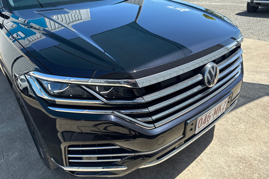 2020 Volkswagen Touareg CR 190TDI Premium SUV Image 9