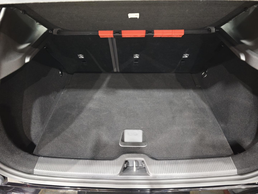 2024 Volvo EX30  Single Motor Extended Range Ultra SUV Image 20