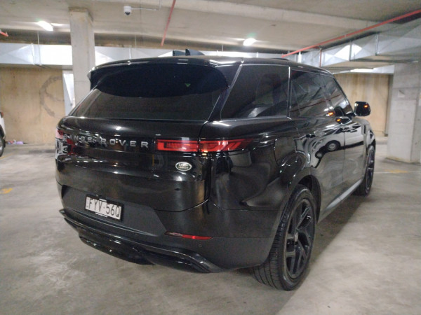 2023 Land Rover Range Rover Sport L461 D250 SE SUV image 3