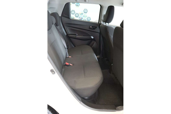 2023 Suzuki Swift AZ Series II GL Hatch Image 10