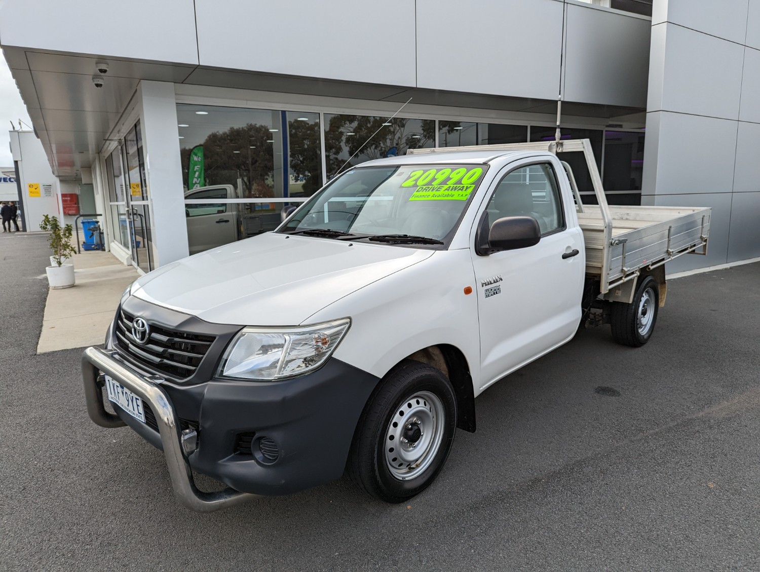 2015 MY14 Toyota HiLux TGN16R MY14 WORKMATE Cab Chassis Image 20