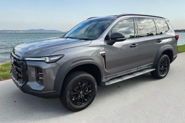 2026 MY25 LDV D90 SV9A Executive SUV Image 5