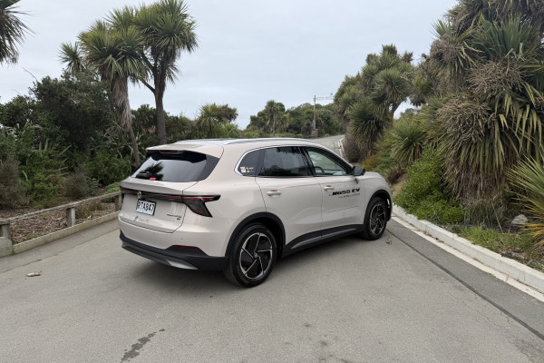 2026 MG MGS5 EV ZS3EM Essence 49 SUV Image 2