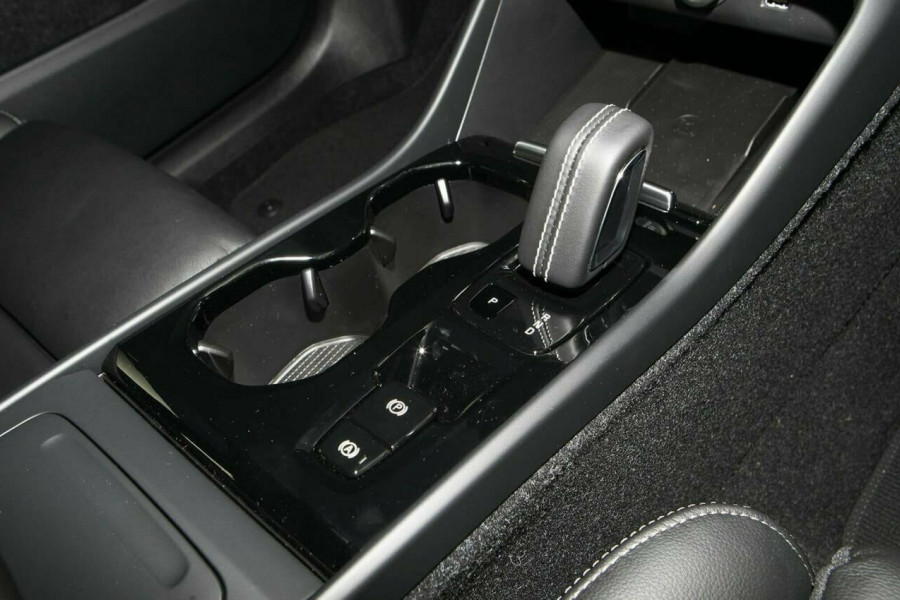 2019 Volvo XC40 T5 R-Design Suv Image 13