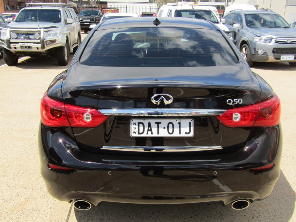 2014 Infiniti Q50 V37 S Premium Sedan Image 5