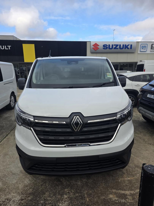 2025 Renault Trafic X82 Pro Van image 2