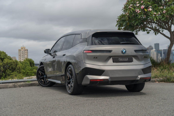 2022 BMW Ix M60 SUV Image 2