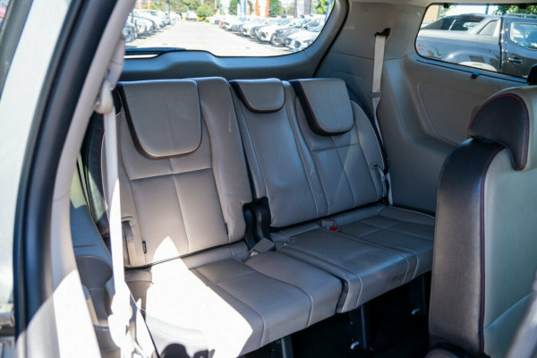 2017 MY18 Kia Carnival YP Platinum People Mover Image 10