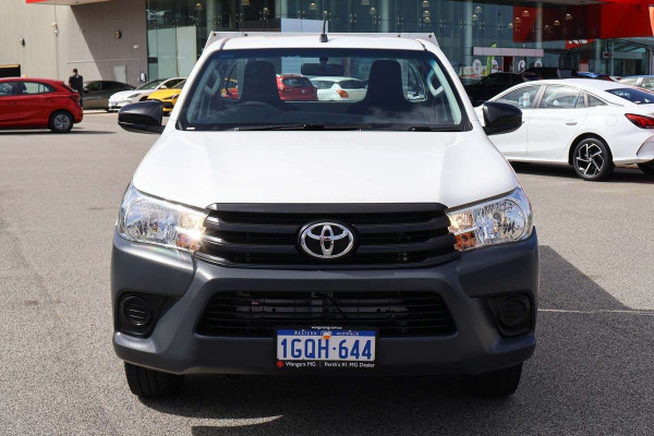 2018 Toyota HiLux TGN WorkMate Single Cab Chassis Image 6