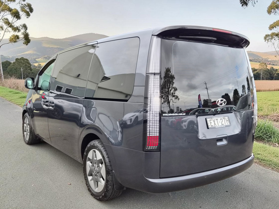 2023 Hyundai Staria US4.V2  People Mover Image 5