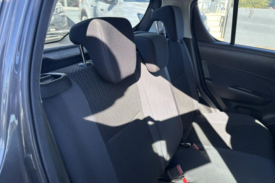 2014 Suzuki Swift FZ GL Hatch Image 10