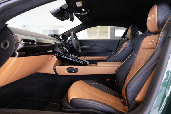 2026 MY26.5 Aston Martin Vantage  S Coupe Image 31