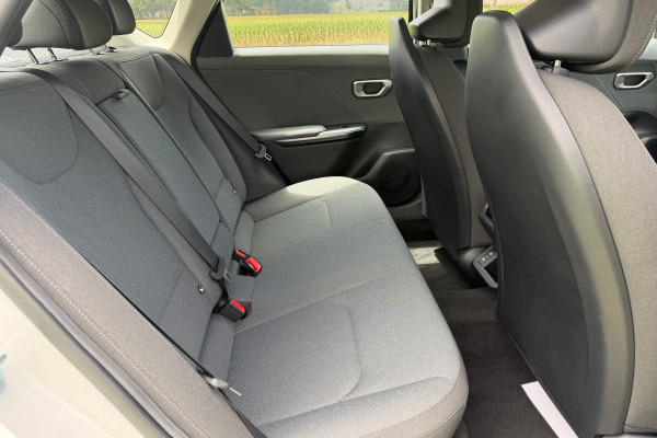 2025 Kia K4 CL4m S Sedan Image 7