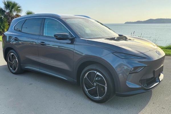 2026 MG MGS5 EV ZS3EM Essence 49 SUV